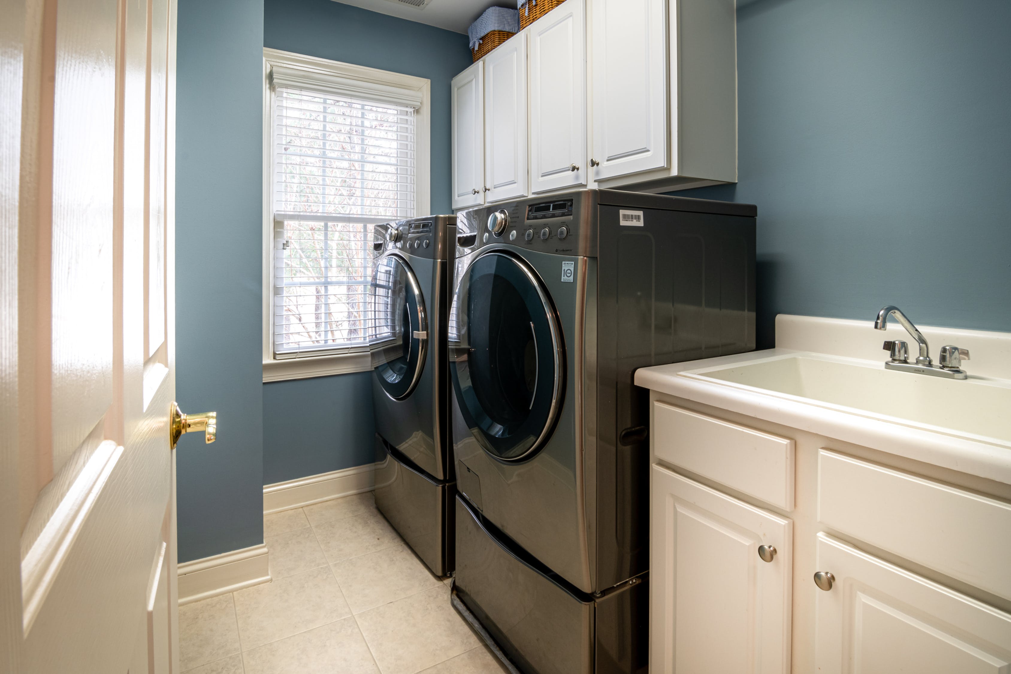 The Best Laundry Room Shelves