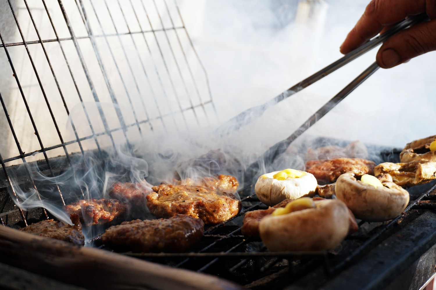 The Best Gloves for Outdoor Grilling