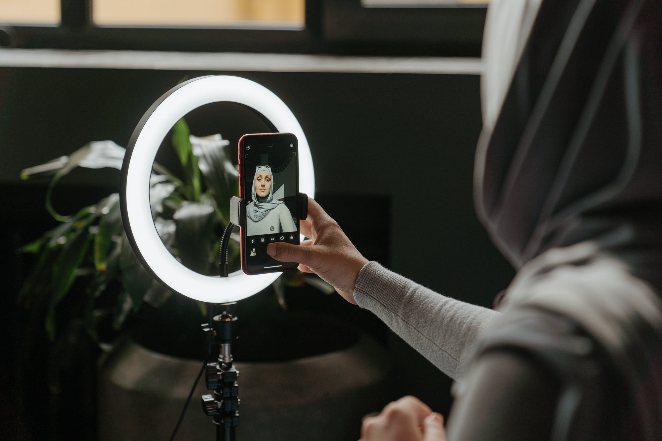 The Best Ring Lights for Selfies & Video Calls