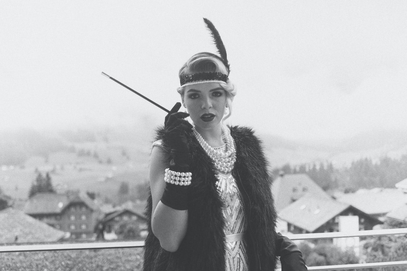 The Best 1920’s Accessories To Complete Your Look