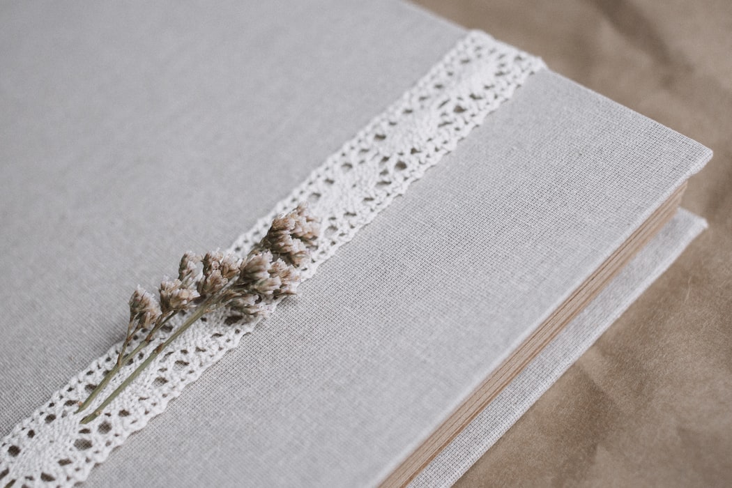 The Best Wedding Guest Books